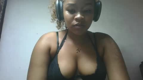 natachazz online show from May 1, 2026, 2:43 pm