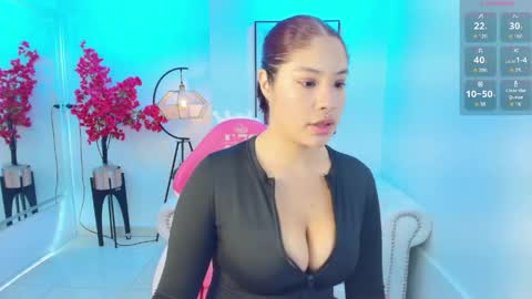 Snapshot of natalia_cartier chatting on June 5, 2026, 3:35 am Natalia. online show from June 5, 2026, 3:35 am