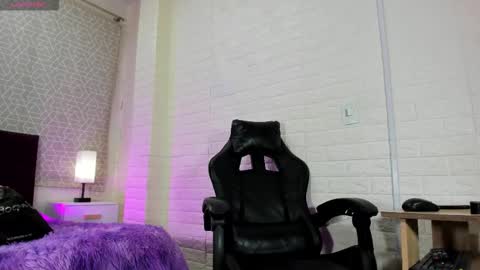 Natalia Kiss online show from February 9, 2026, 11:36 am