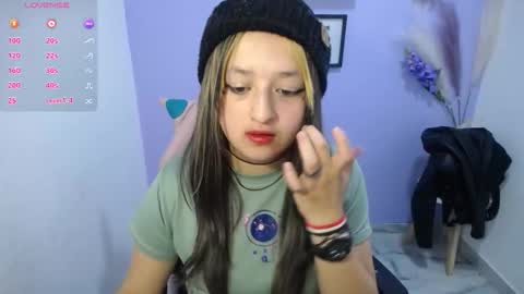 Snapshot of natalia_martinez18 chatting on February 5, 2026, 11:37 am natalia_martinez18 online show from February 5, 2026, 11:37 am