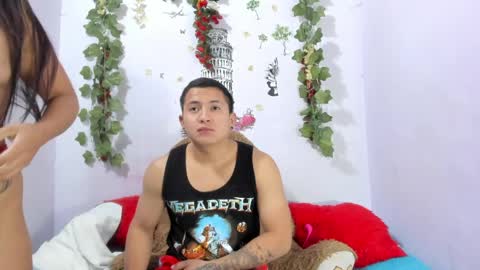 nataliaandjulliam online show from April 3, 2026, 3:15 am