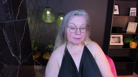 NataliCloud online show from April 1, 2026, 1:23 pm