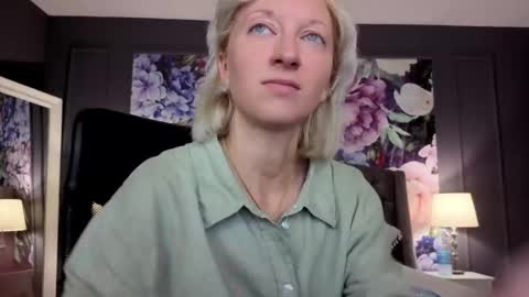 Snapshot of natalie_bitton chatting on May 31, 2026, 7:59 am Natalie online show from May 31, 2026, 7:59 am