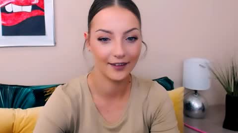 Snapshot of natalie_live chatting on June 16, 2026, 6:16 am NatalieSexy online show from June 16, 2026, 6:16 am