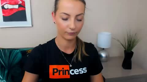 Snapshot of natalie_live chatting on July 1, 2026, 6:04 am NatalieSexy online show from July 1, 2026, 6:04 am