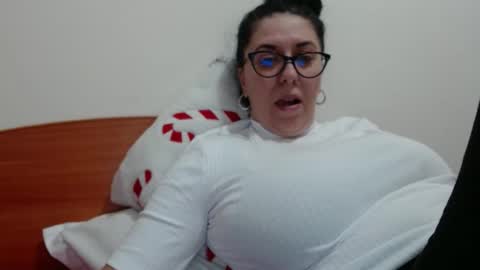 natally online show from February 8, 2025, 11:01 am