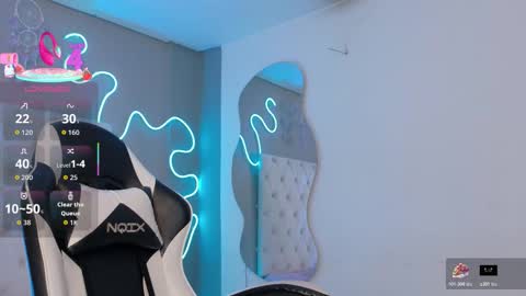 Natasha  online show from November 23, 2025, 7:35 pm