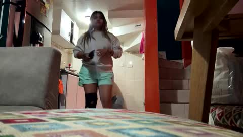 Snapshot of natasha__magics chatting on October 17, 2025, 1:31 am natasha__magics online show from October 17, 2025, 1:31 am