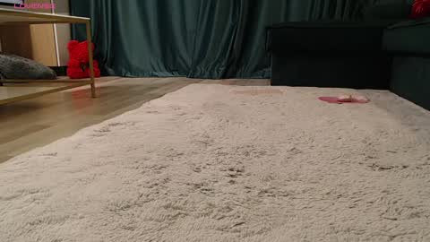 Naty  online show from April 3, 2026, 8:40 pm