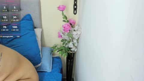 Snapshot of natasha_calypso chatting on February 13, 2025, 5:01 pm online show from February 13, 2025, 5:01 pm