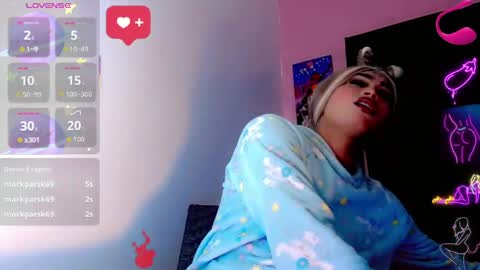 Snapshot of natasha_clifford chatting on April 20, 2026, 7:48 pm natasha_clifford online show from April 20, 2026, 7:48 pm