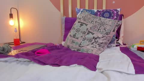 N A T A S H A  online show from January 29, 2025, 3:33 am