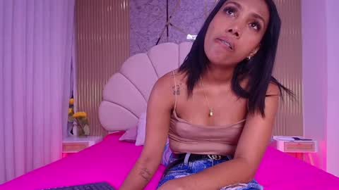 Snapshot of natasha_luna_ chatting on May 9, 2026, 7:19 pm Natasha online show from May 9, 2026, 7:19 pm