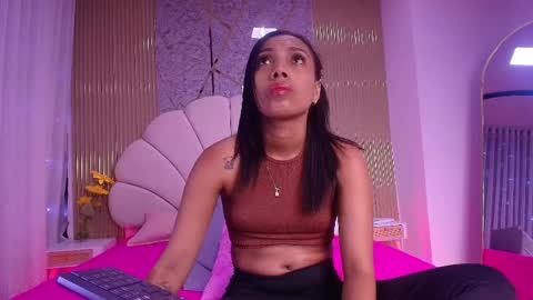 Snapshot of natasha_luna_ chatting on May 12, 2026, 7:33 pm Natasha online show from May 12, 2026, 7:33 pm