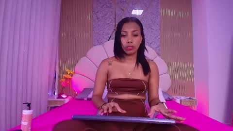 Snapshot of natasha_luna_ chatting on May 13, 2026, 7:22 pm Natasha online show from May 13, 2026, 7:22 pm