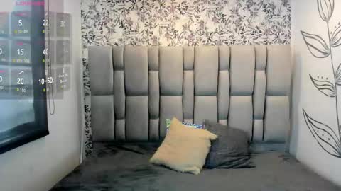 Snapshot of natasha_rose__ chatting on October 12, 2025, 12:15 pm N A T A S H A online show from October 12, 2025, 12:15 pm