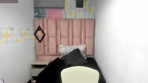 N A T A S H A online show from November 21, 2025, 11:53 am