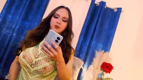 natasha_sins_ online show from September 11, 2025, 11:54 am