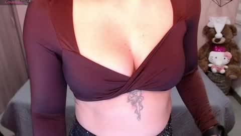 Snapshot of natasha_woo chatting on June 11, 2026, 12:32 am Nat online show from June 11, 2026, 12:32 am