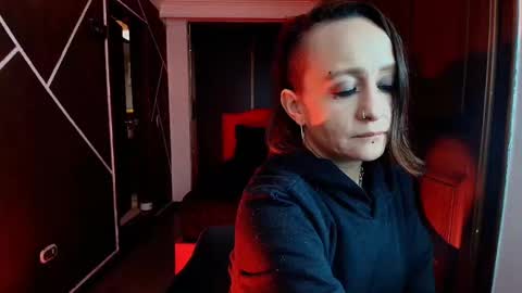 Natasha Mason online show from February 17, 2025, 11:44 am