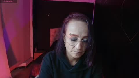 Natasha Mason online show from March 5, 2025, 11:38 am