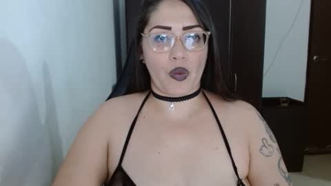 Natasha Smithe  online show from April 9, 2026, 4:01 am