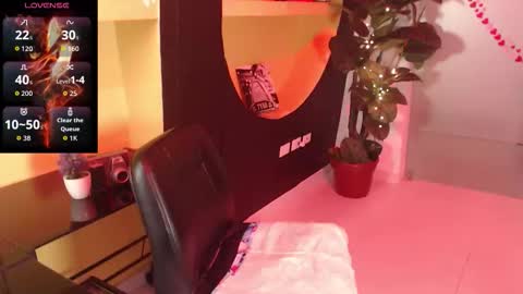 Snapshot of natazhaqueen chatting on February 22, 2026, 4:24 am nathalia online show from February 22, 2026, 4:24 am