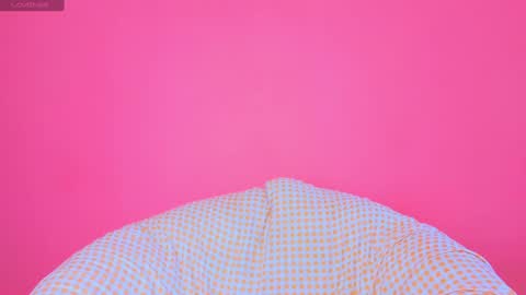 Natcha C online show from January 4, 2025, 2:56 am