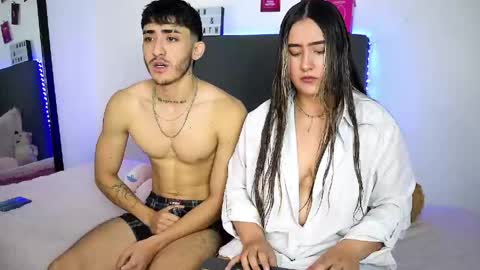 nath_and_lianx online show from April 24, 2026, 6:49 am