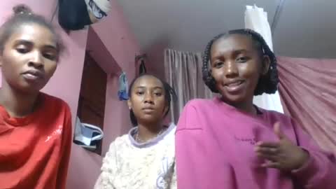 Snapshot of nathalia069 chatting on August 8, 2026, 1:35 pm nathalia069 online show from August 8, 2026, 1:35 pm