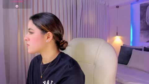 Snapshot of nathalie_rivers chatting on June 7, 2026, 11:25 am NATHALIE online show from June 7, 2026, 11:25 am