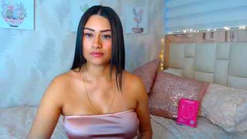 Snapshot of nathalierose_1 chatting on June 7, 2026, 10:52 am Nathalie Rose online show from June 7, 2026, 10:52 am