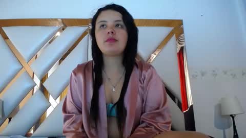 nathaly low online show from March 13, 2026, 1:29 pm