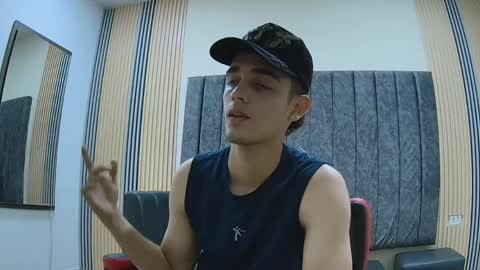 nathan_shimmer online show from April 6, 2026, 9:16 pm