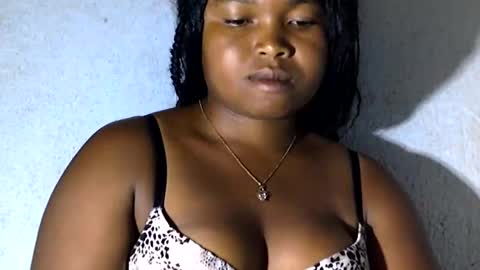 Snapshot of nathy02 chatting on February 25, 2025, 8:25 am Nathy online show from February 25, 2025, 8:25 am