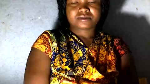 Snapshot of nathy02 chatting on October 21, 2025, 4:35 am Nathy online show from October 21, 2025, 4:35 am