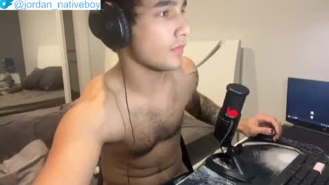 Snapshot of native_boy2 chatting on May 17, 2026, 3:30 pm native_boy2 online show from May 17, 2026, 3:30 pm