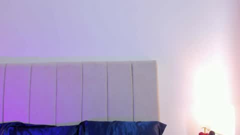 Snapshot of natty_bush chatting on June 7, 2026, 8:01 pm Nathalie online show from June 7, 2026, 8:01 pm