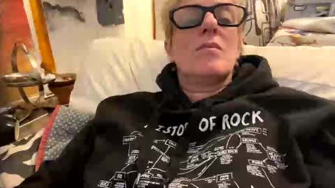 naturalbornsinfull online show from November 1, 2025, 1:24 pm