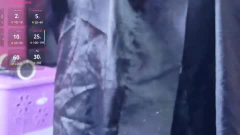 Snapshot of naturaltitss_ chatting on October 26, 2025, 7:31 pm Gwen online show from October 26, 2025, 7:31 pm