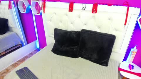 Naty online show from December 3, 2024, 7:54 am