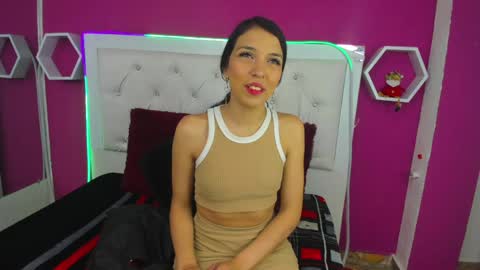 Naty online show from December 31, 2024, 3:45 am