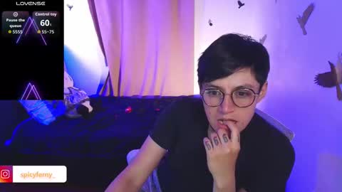 Fernanda online show from October 16, 2025, 7:42 am