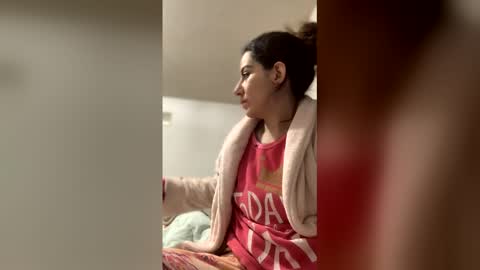 Natymia online show from March 8, 2026, 9:24 am