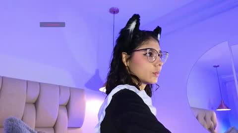 Natalia  online show from February 5, 2026, 9:25 am