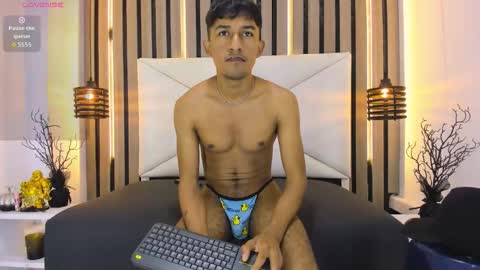 natzuki_ online show from February 9, 2026, 11:47 am