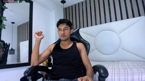 natzuki_ online show from February 17, 2026, 12:01 pm