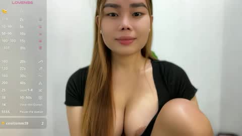 Snapshot of natzumiee_ chatting on March 1, 2026, 5:37 pm Shuvee Keiko Half Japanese Half Pinay online show from March 1, 2026, 5:37 pm