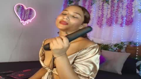 Natzu online show from November 4, 2025, 5:45 pm