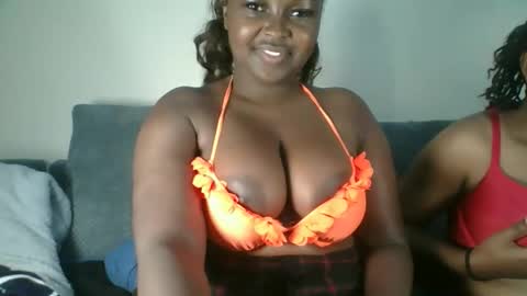 Snapshot of naughti_garlie chatting on April 2, 2026, 4:54 am naughti_garlie online show from April 2, 2026, 4:54 am